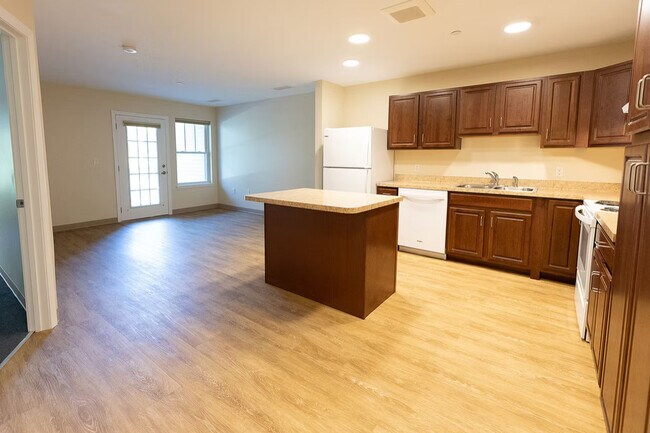Foto del edificio - Clough Farm Apartments