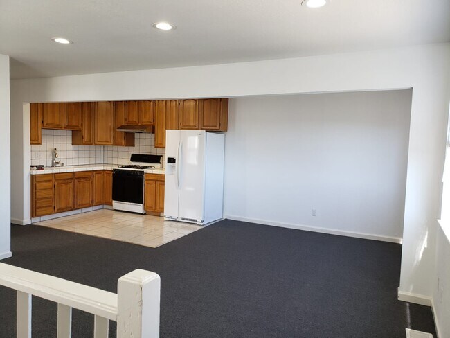 Foto del edificio - 129 Britton St