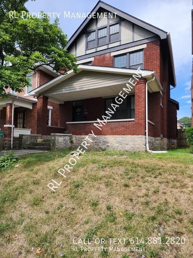 Building Photo - Beautiful 4 bedroom 2 bathroom home in Old...