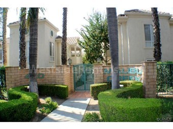 Building Photo - 4201 Las Virgenes Rd