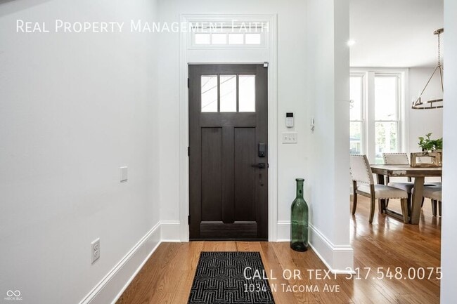 Building Photo - 1034 N Tacoma Ave