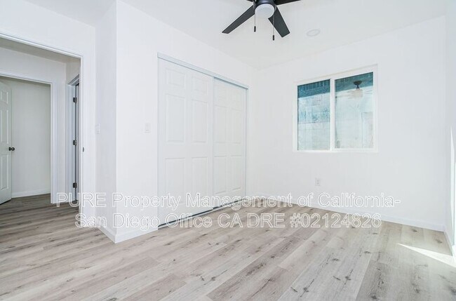 Foto del edificio - 138 Demona Pl