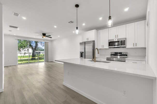 Foto del edificio - 2535 Slim Haywood Ave