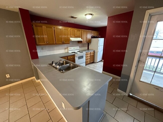 Building Photo - Spacious 3 bed 2 bath apt unit in Richmond...