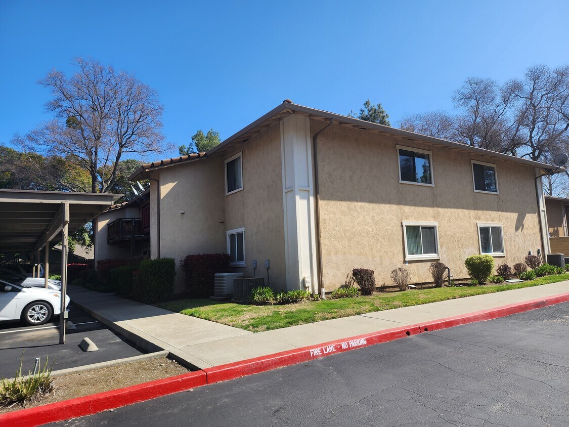 Foto principal - 542 Arcadia Dr