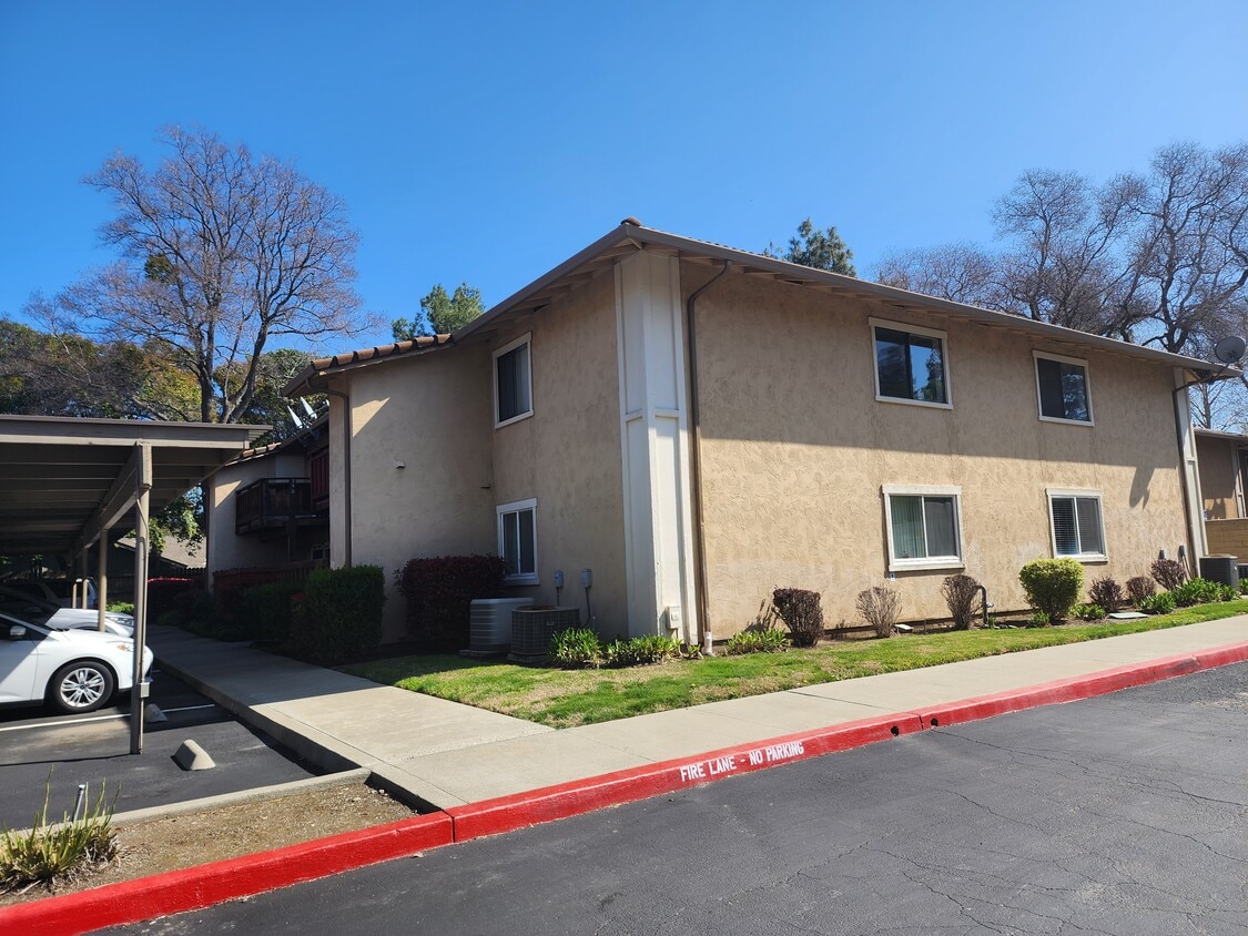Primary Photo - 542 Arcadia Dr