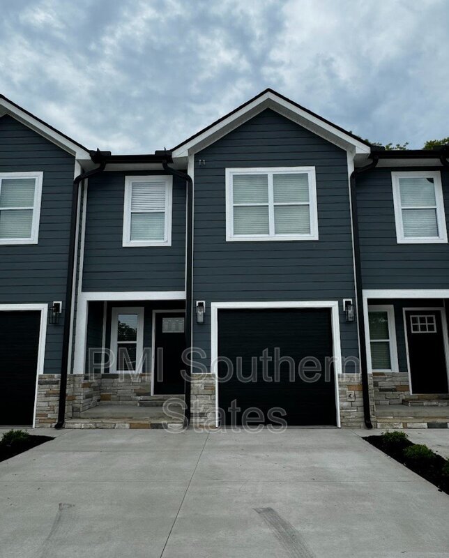 Primary Photo - 103 Jones Ave
