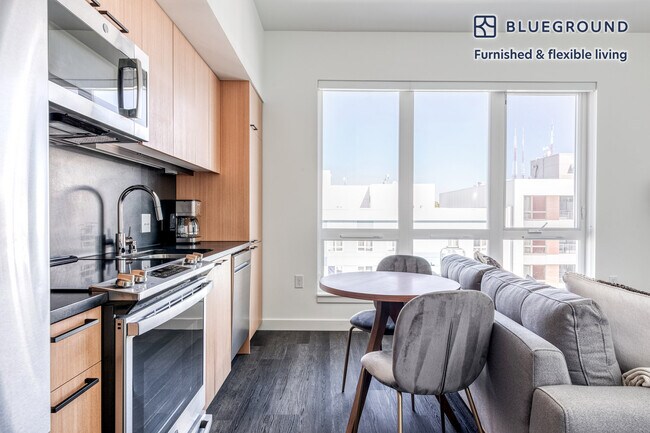 Foto del edificio - 118 Broadway E