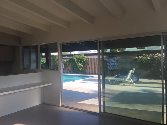 large sliding doors - 3715 E Calle de Ricardo