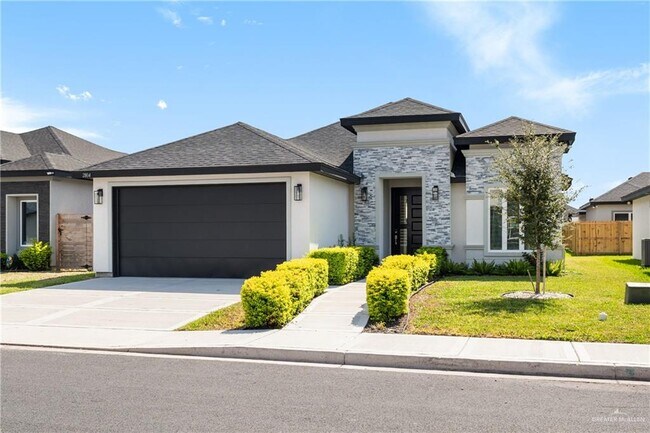 Building Photo - 16 Magnolia Dr