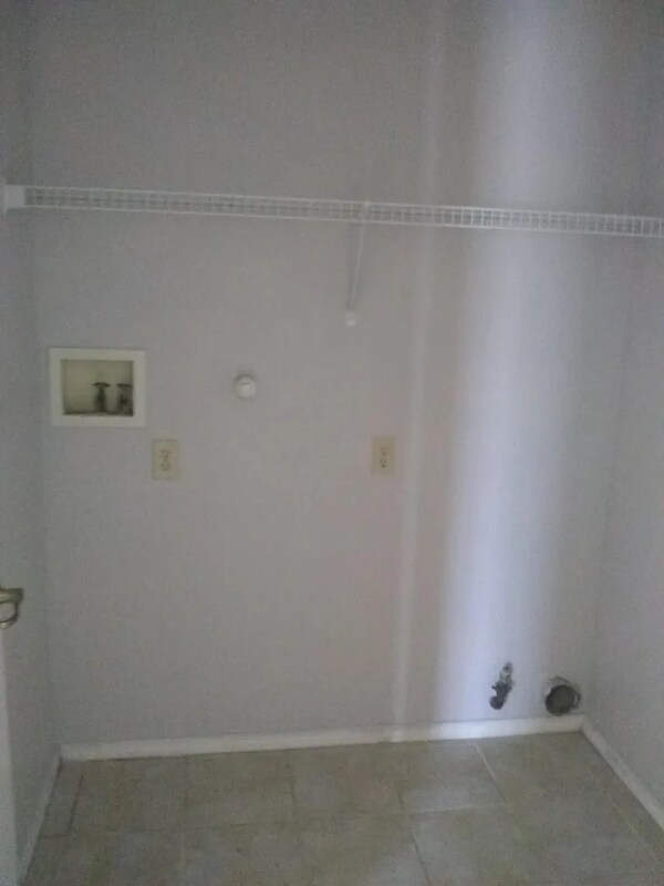 Foto del edificio - 10305 Johncock Ave SW