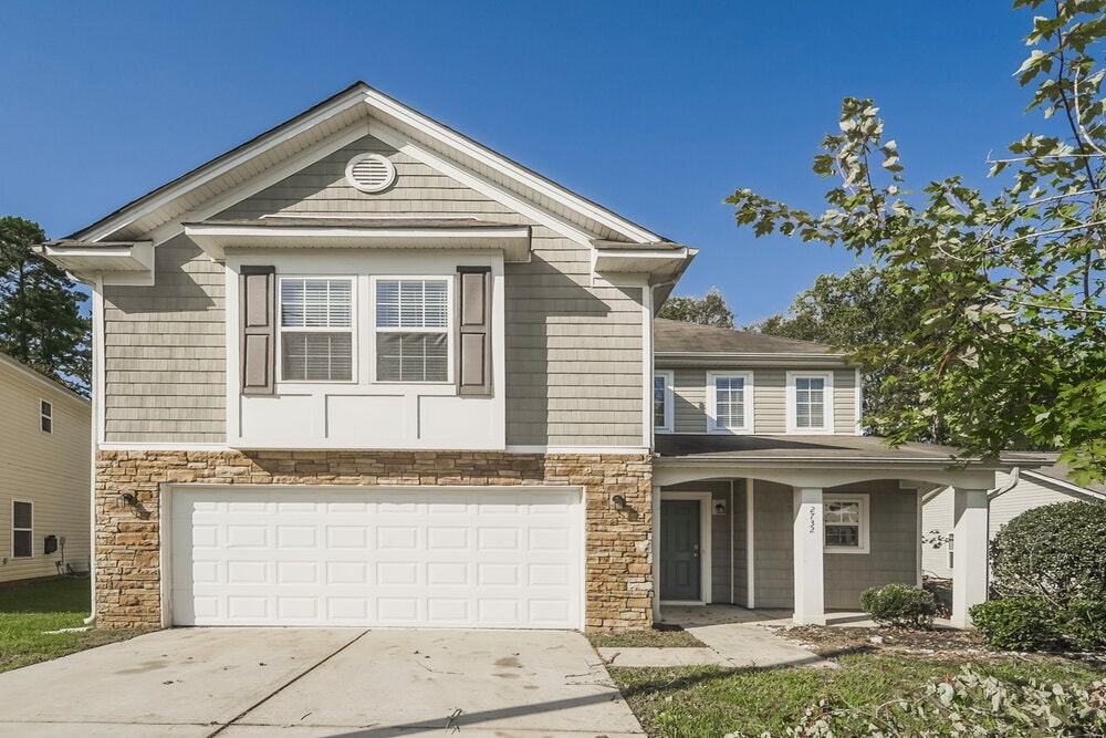 Foto principal - 2732 Markham Woods Ct