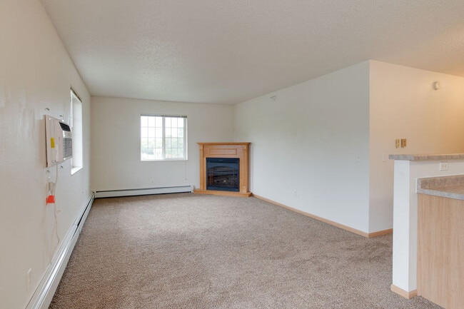 Building Photo - Somerset Apartments