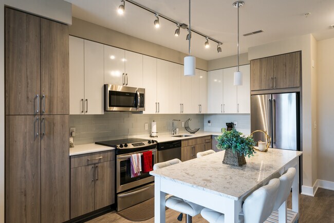 Foto del edificio - 145 Riverhaven Dr