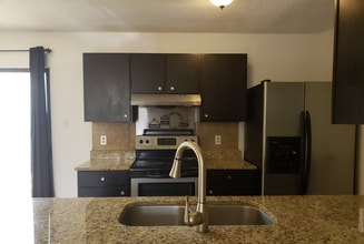 Building Photo - 7915 Ruby Meadow