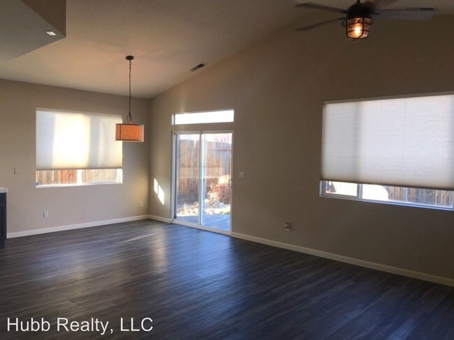 Foto del edificio - 2 br, 2 bath House - 1637 Iron Mountain Drive