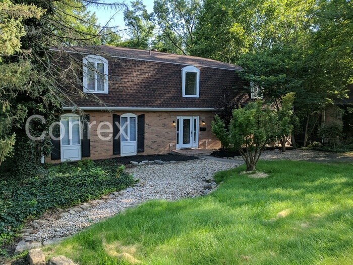 Foto principal - 251 Crest Hill Ave