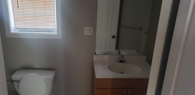 Building Photo - Unit 3