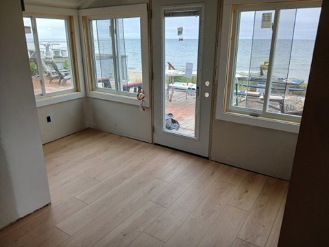 Foto del edificio - 5883 Lake Ln Dr