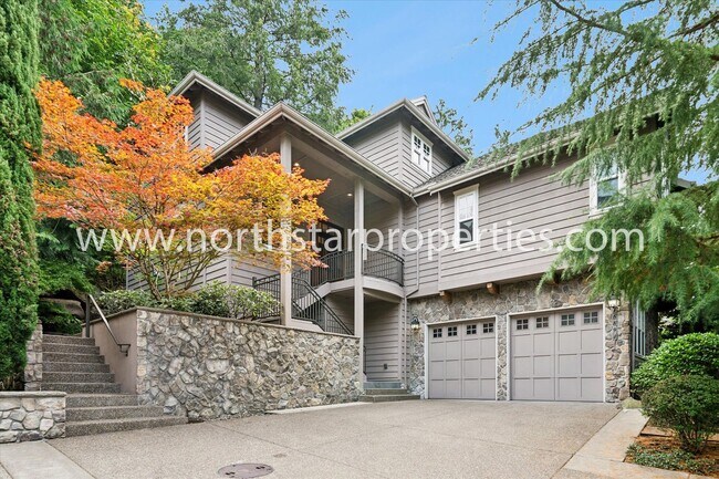 Foto del edificio - New Exquisitely Designed Dream Home in Lake Oswego.