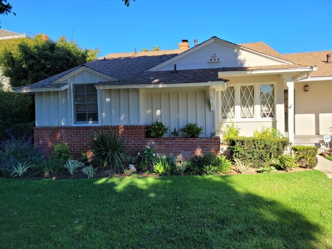 Street View - 3406 Corinth Ave