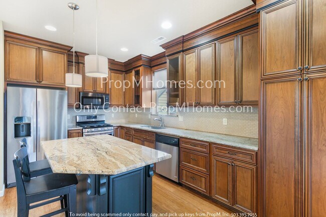 Building Photo - Charming Three Bedroom Home in Arbor Lodge!