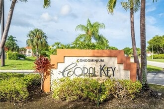 Building Photo - 3350 Pinewalk Dr N