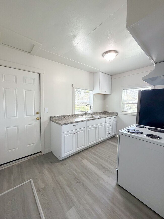 Foto del edificio - Thorpe Duplexes