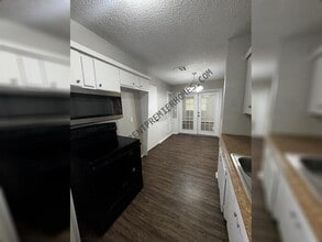 Building Photo - 4709 Meench Dr