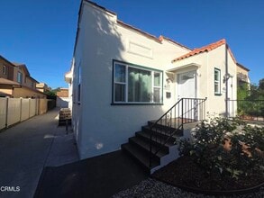Building Photo - 407 S Verdugo Rd