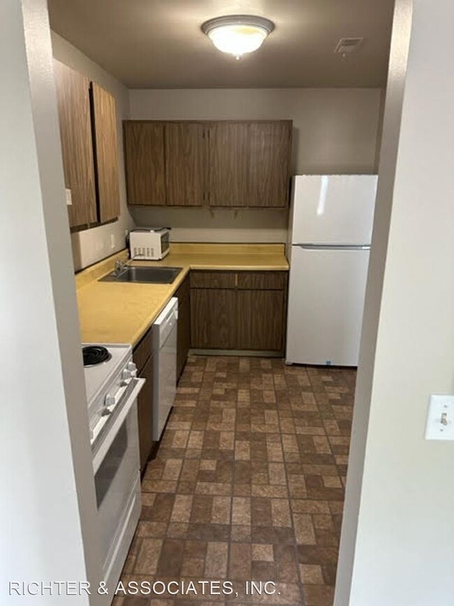 Building Photo - 2 br, 2 bath House - 31993 W. 12 MILE, #213
