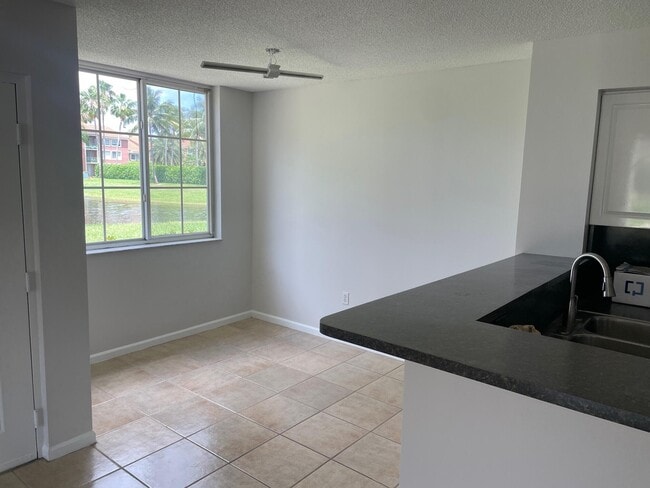 Foto del edificio - 7856 Sonoma Springs Cir