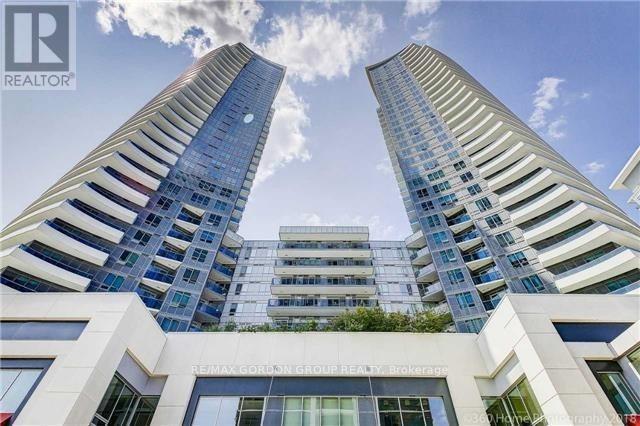 Photo principale - 7171-7171 Yonge St