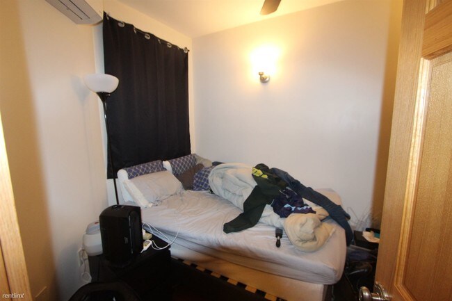 Foto del edificio - 17 S Russell St