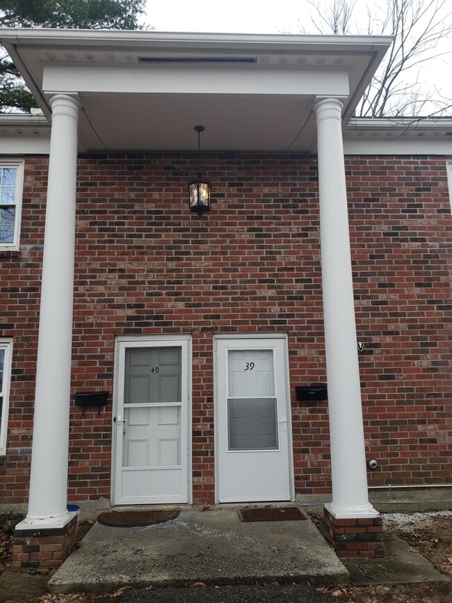 Photo - 425 Dorset St Townhome