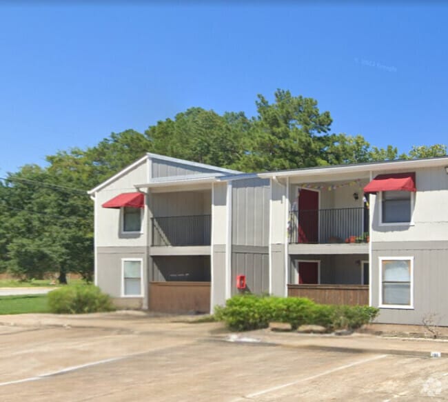 Building Photo - The Trails Apartments