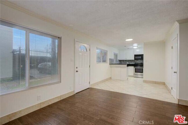 Building Photo - 5500 Ackerfield Ave