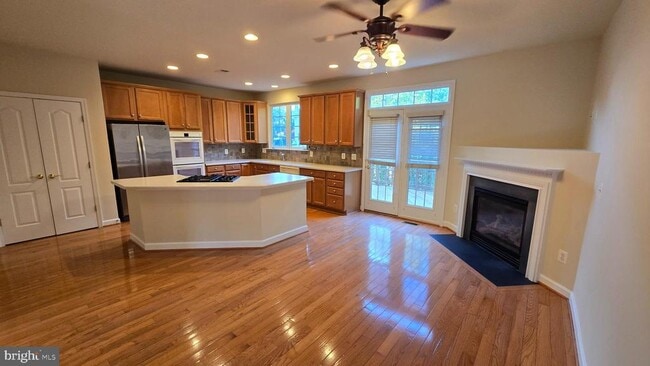 Building Photo - 43762 Lees Mill Square