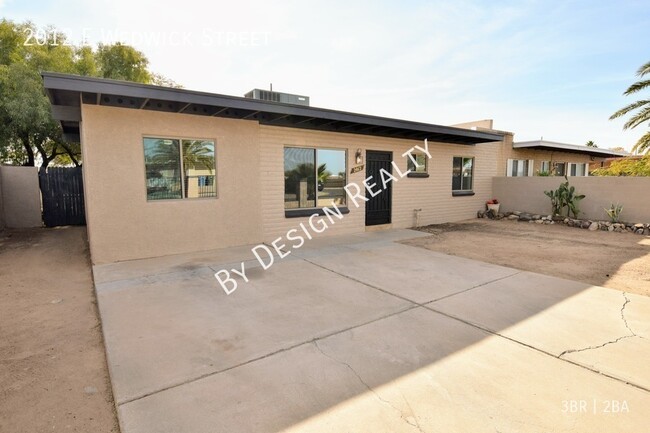 Foto del edificio - Remodeled Desert Shadows 3 Bed 2 Bath Town...