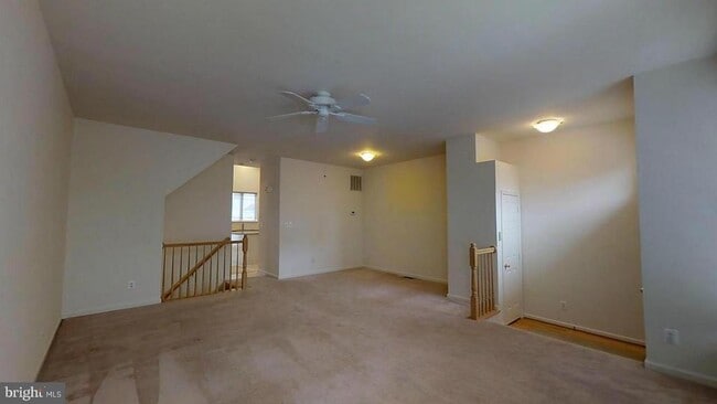 Building Photo - 2503 James Monroe Cir