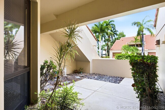 Foto del edificio - 101 Waterview Dr