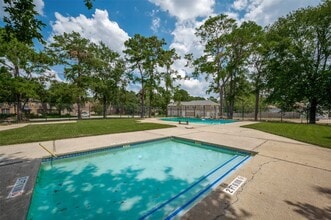 Building Photo - 12042 Mighty Oak Dr