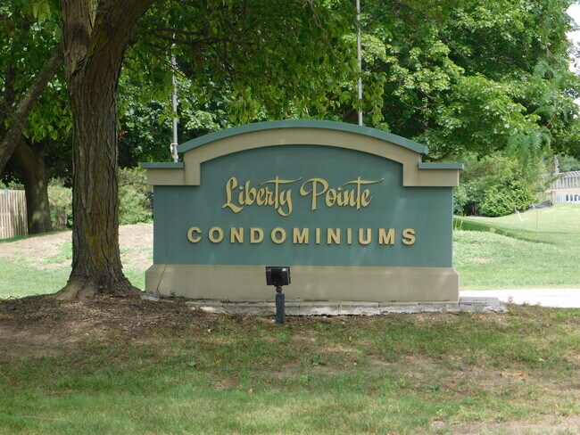 Foto del edificio - 490 Liberty Pointe Dr