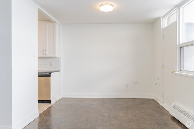 3BR, 2BA - 1281SF - Dining Room - Eglinton Residences