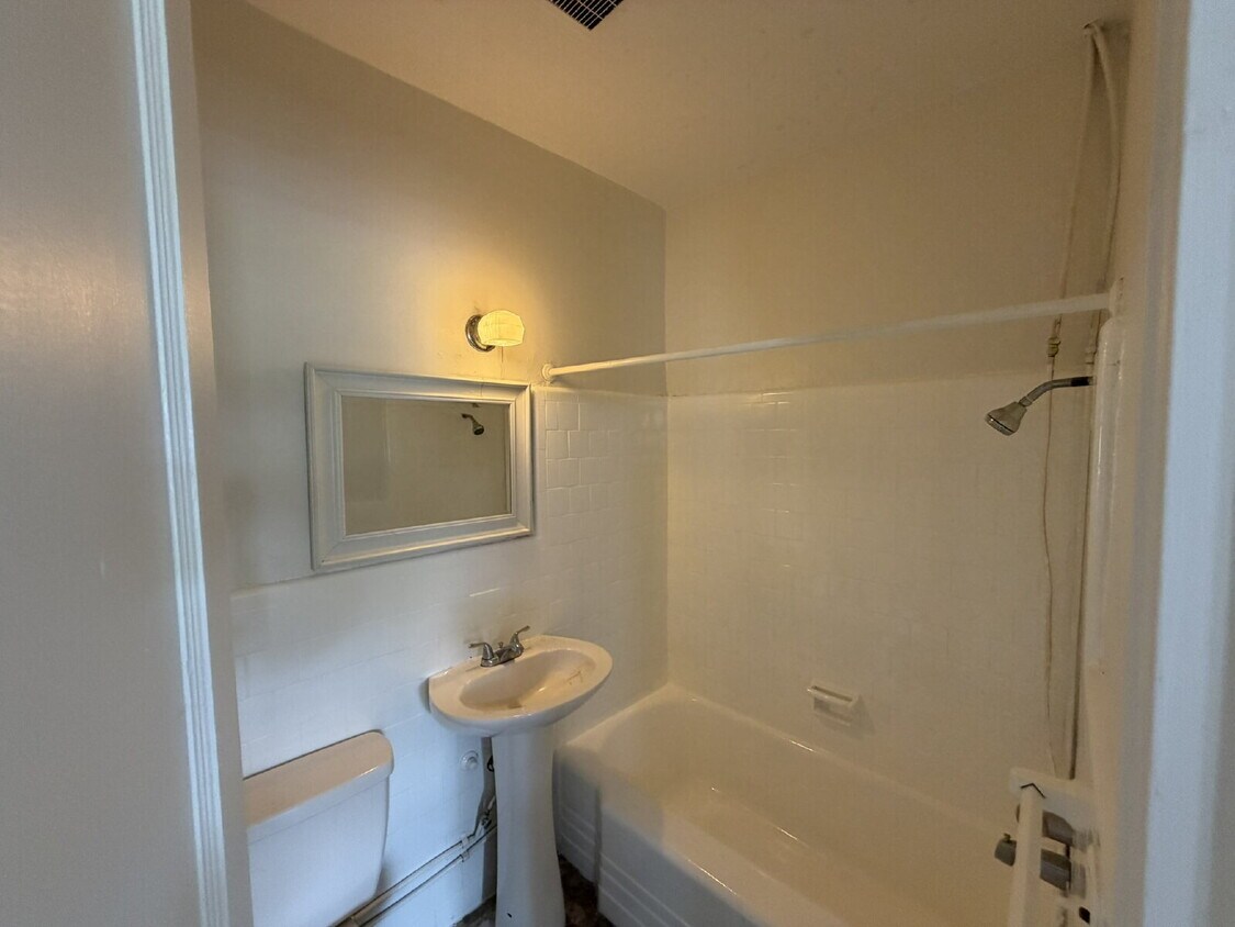 Foto del edificio - Apartment for Rent
