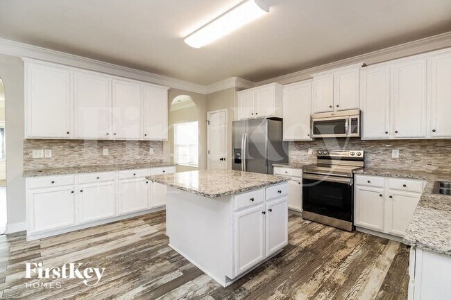 Building Photo - 6623 Barton Creek Dr