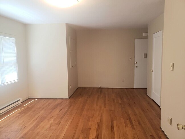 Foto del edificio - Classic Studio Apartment in The Heart of S...