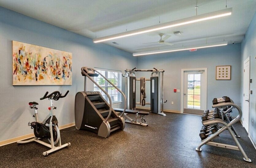 Foto principal - Village at Hunter's Run Apartments