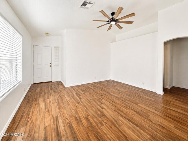 Foto del edificio - 16538 N 158th Ave