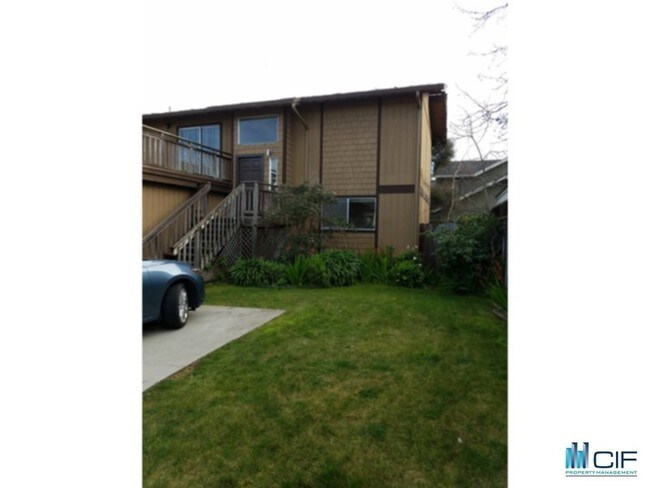 Building Photo - 1820 Hector Ln